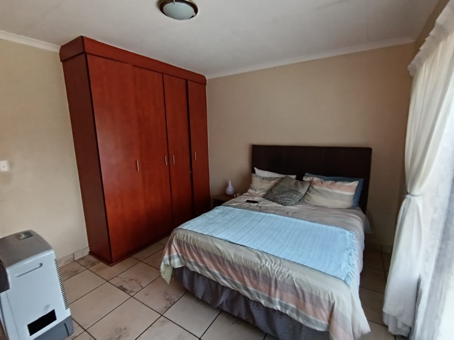 3 Bedroom Property for Sale in Waterval East North West